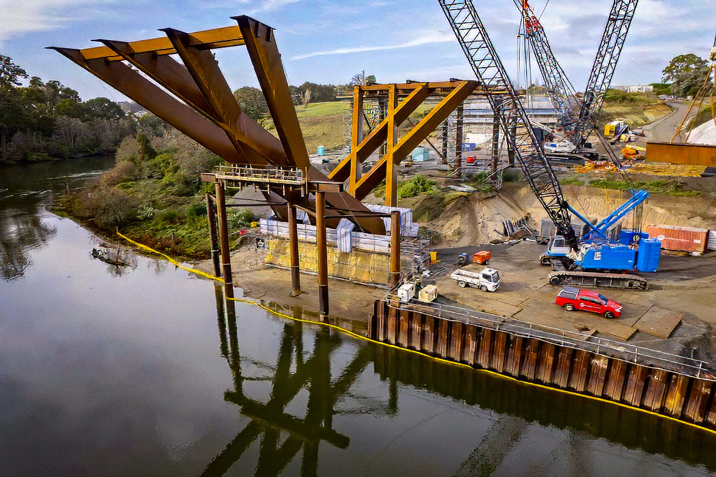 Te Ara Pekapeka Bridge in Hamilton